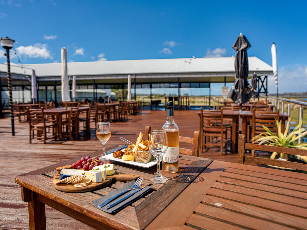 潮汐水域度假村主图