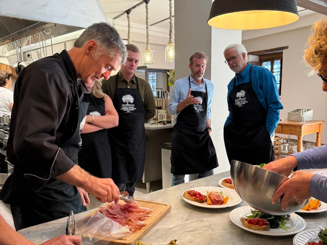 Extra Virgin Cooking Classes-蒙特卡蒂尼－泰尔梅必去景点