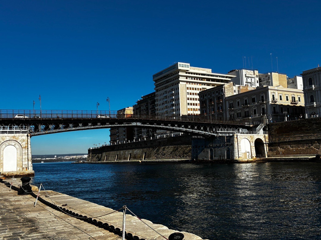 Castello Aragonese-塔兰托必去景点