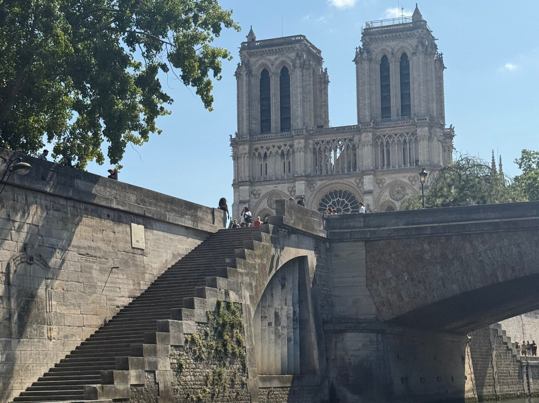France Just for You-朗热堡必去景点