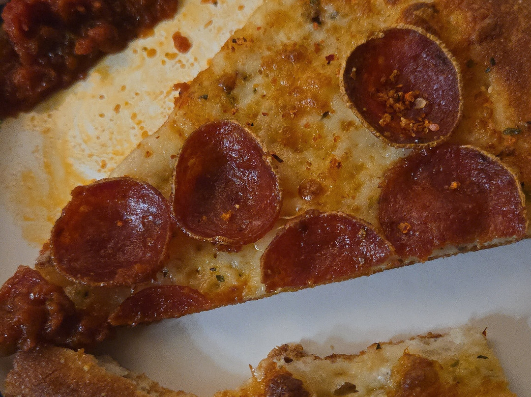 Captain Tony's Pizza & Pasta Emporium