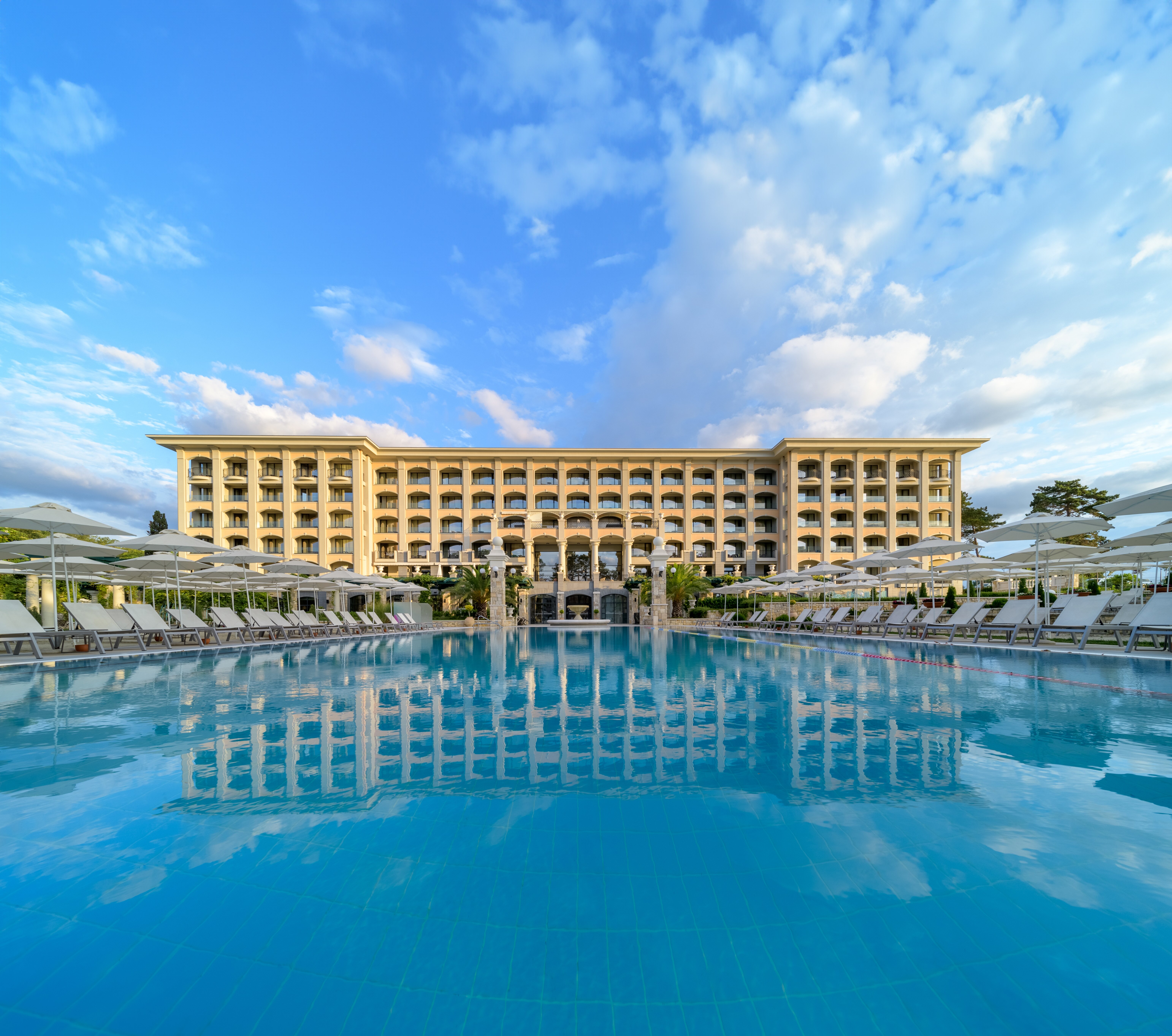 Astor Garden Hotel-浴室