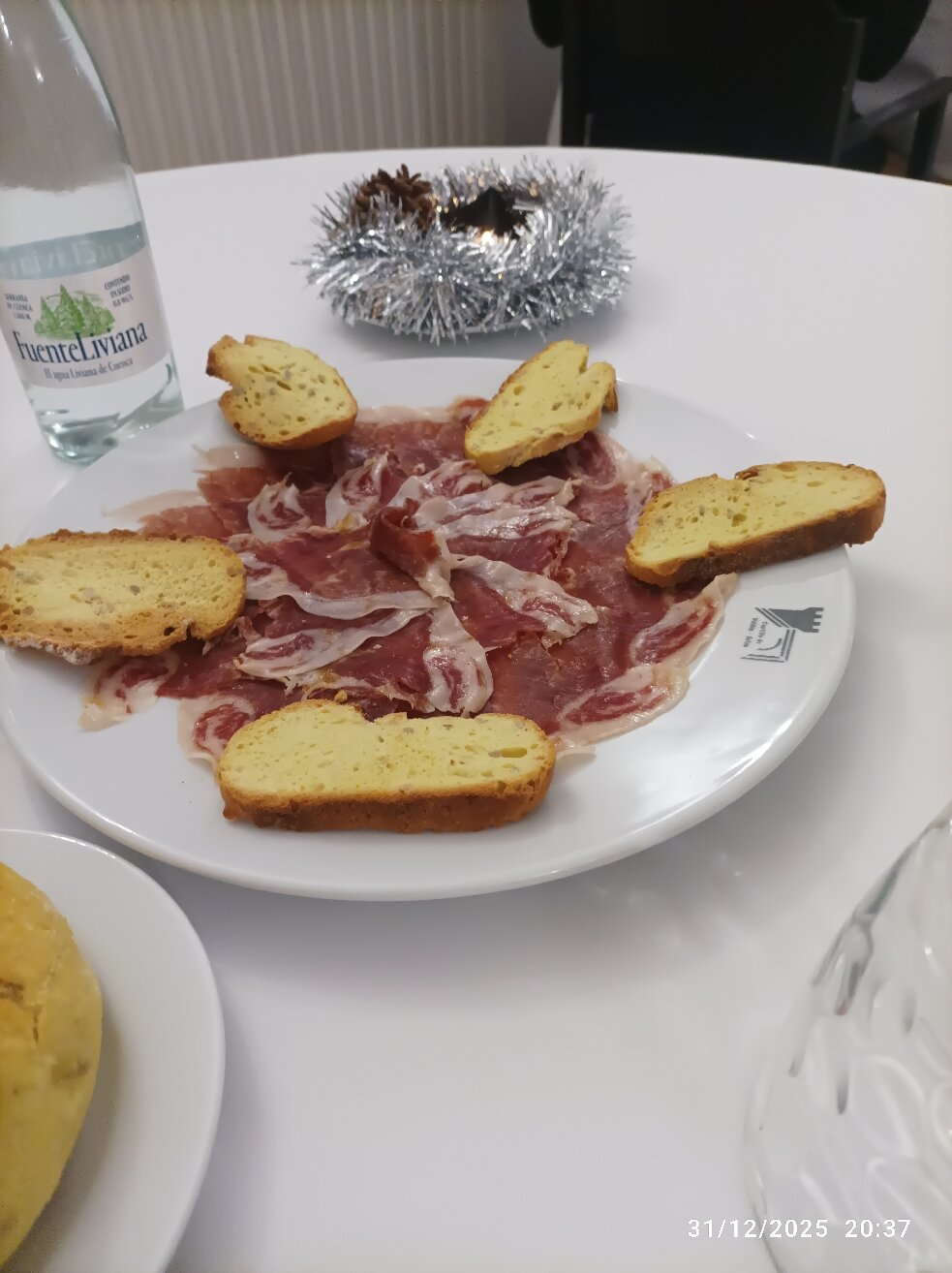 Castillo Valdes Salas-官方