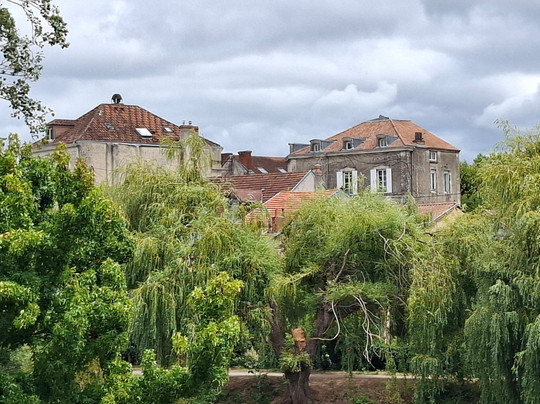 Eschif-佩里格必去景点