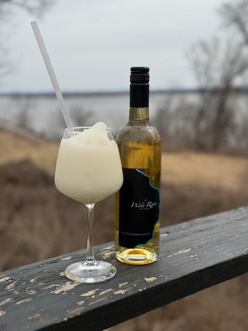 Wide River Winery-Clinton必去景点