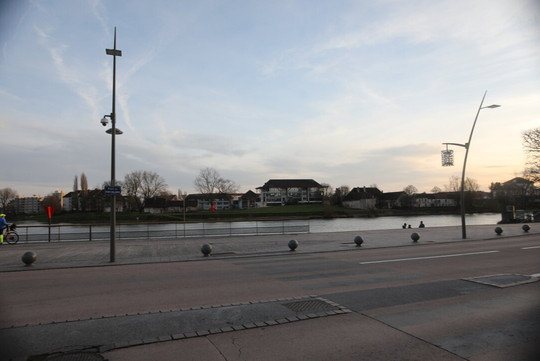 Port Villiers-索恩河畔沙隆必去景点