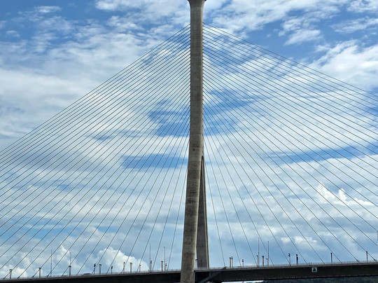 Raja Isteri Pengiran Anak Hajah Saleha Bridge-斯里巴加湾必去景点