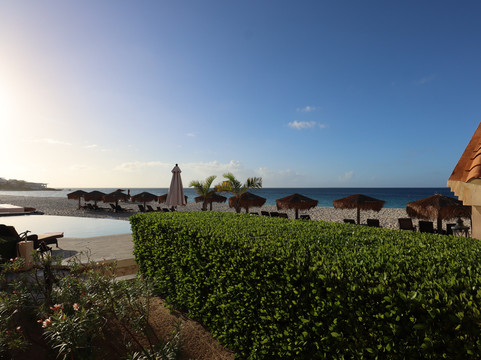 Frangipani Beach Resort主图