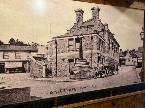 Dartmoor Whisky Distillery-Bovey Tracey必去景点