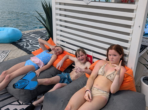 Le Radeau Bleu-Anse Marcel必去景点