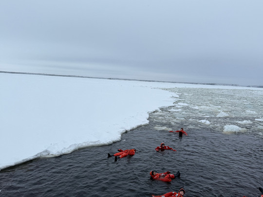 Polar Explorer Icebreaker-Batskarsnas必去景点