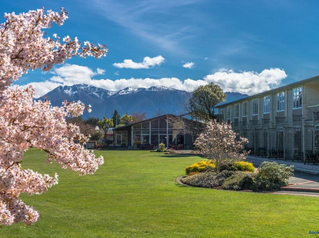 Distinction Te Anau Hotel & Villas