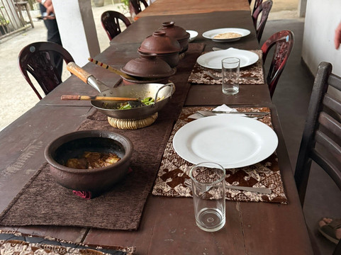 Honey Bee Garden-埃勒必去景点