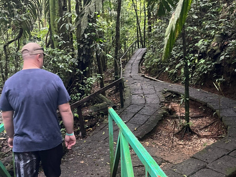 Termales del Bosque Hot Springs-San Rafaeillo必去景点