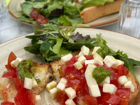 Mae Caa - Bakery Cafe