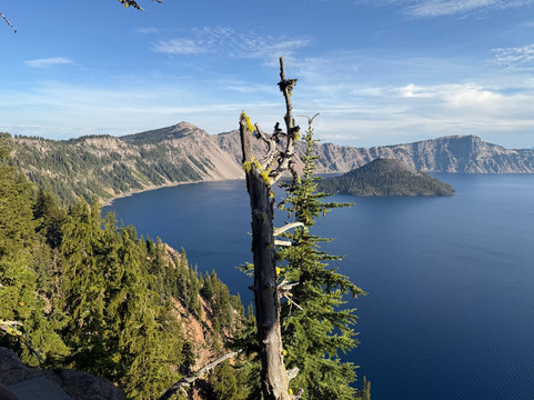 Sinnott Memorial Overlook-火山湖国家公园必去景点
