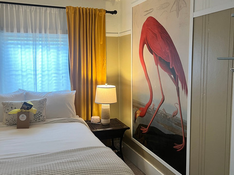 老卡拉贝尔酒店主图