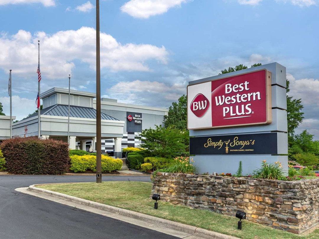 Walkertown酒店住宿-Best Western Plus University Inn