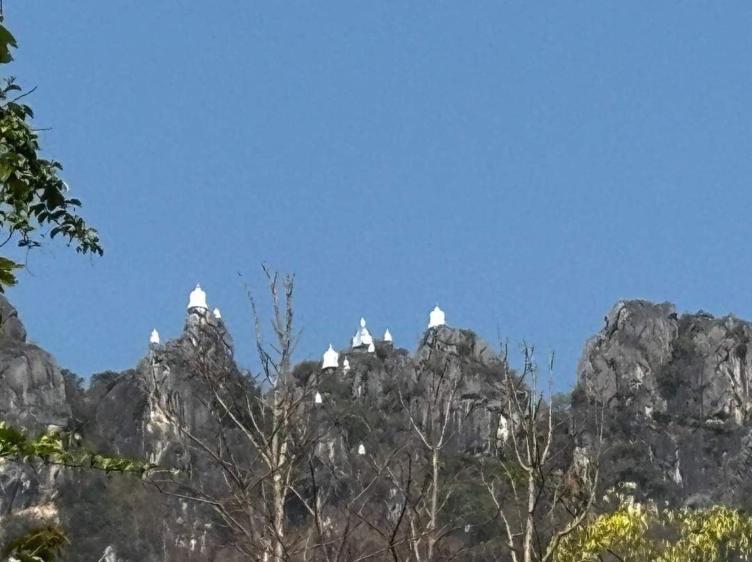 Wat Chaloem Phrakiat Phrachomklao Rachanuson-Wichet Nakhon必去景点