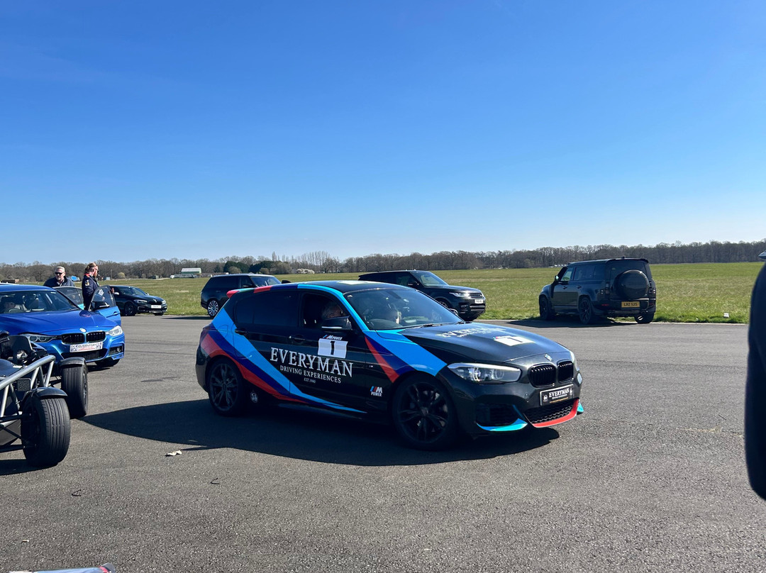 Everyman Driving Experiences-Cranleigh必去景点