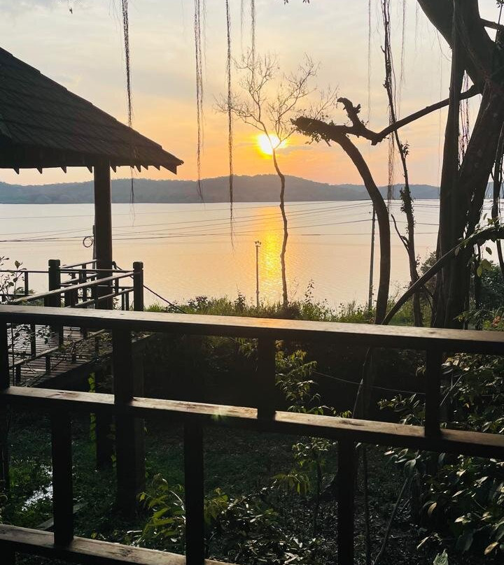 在鹿园酒店主图