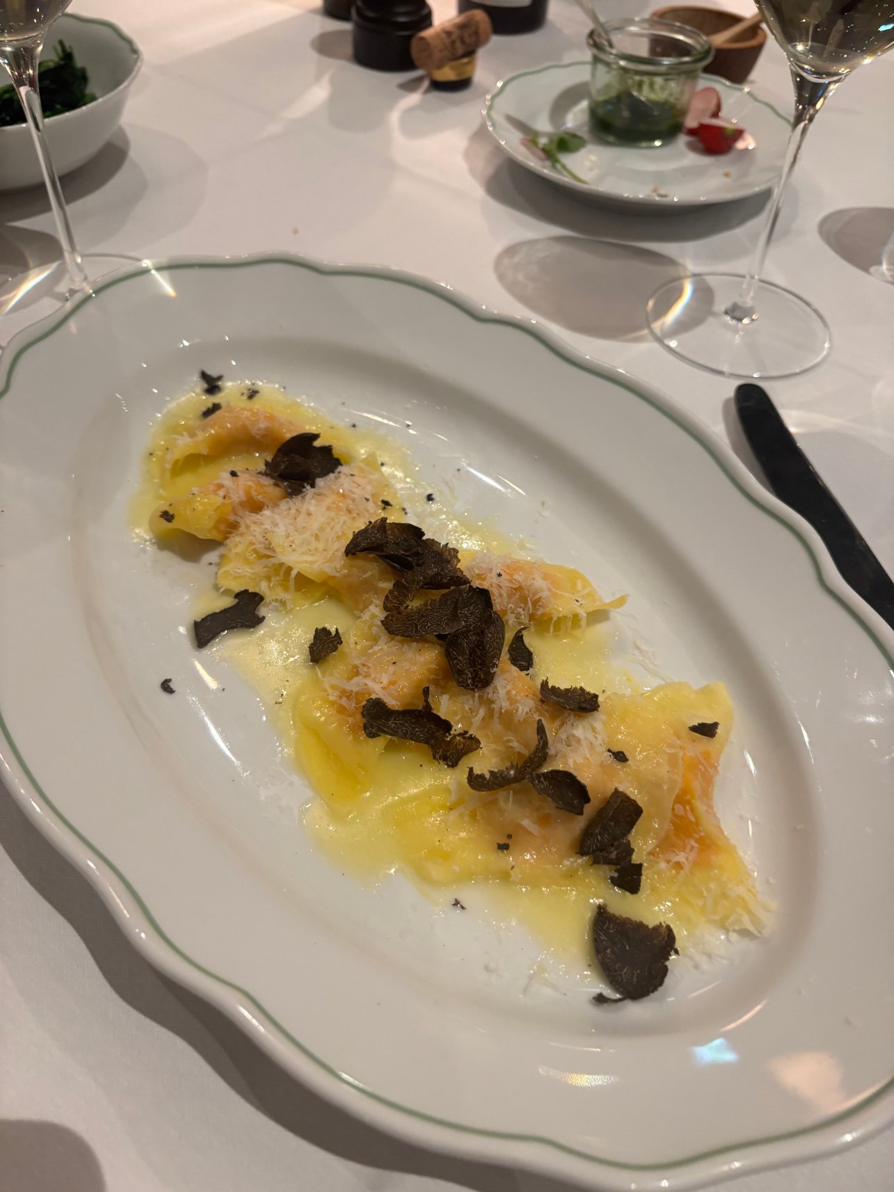 查尔斯酒店-官方