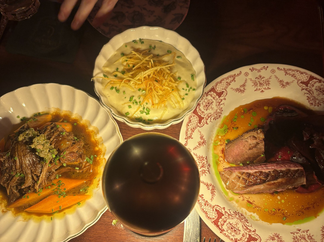 Madame C - Hotel Tres Particulier
