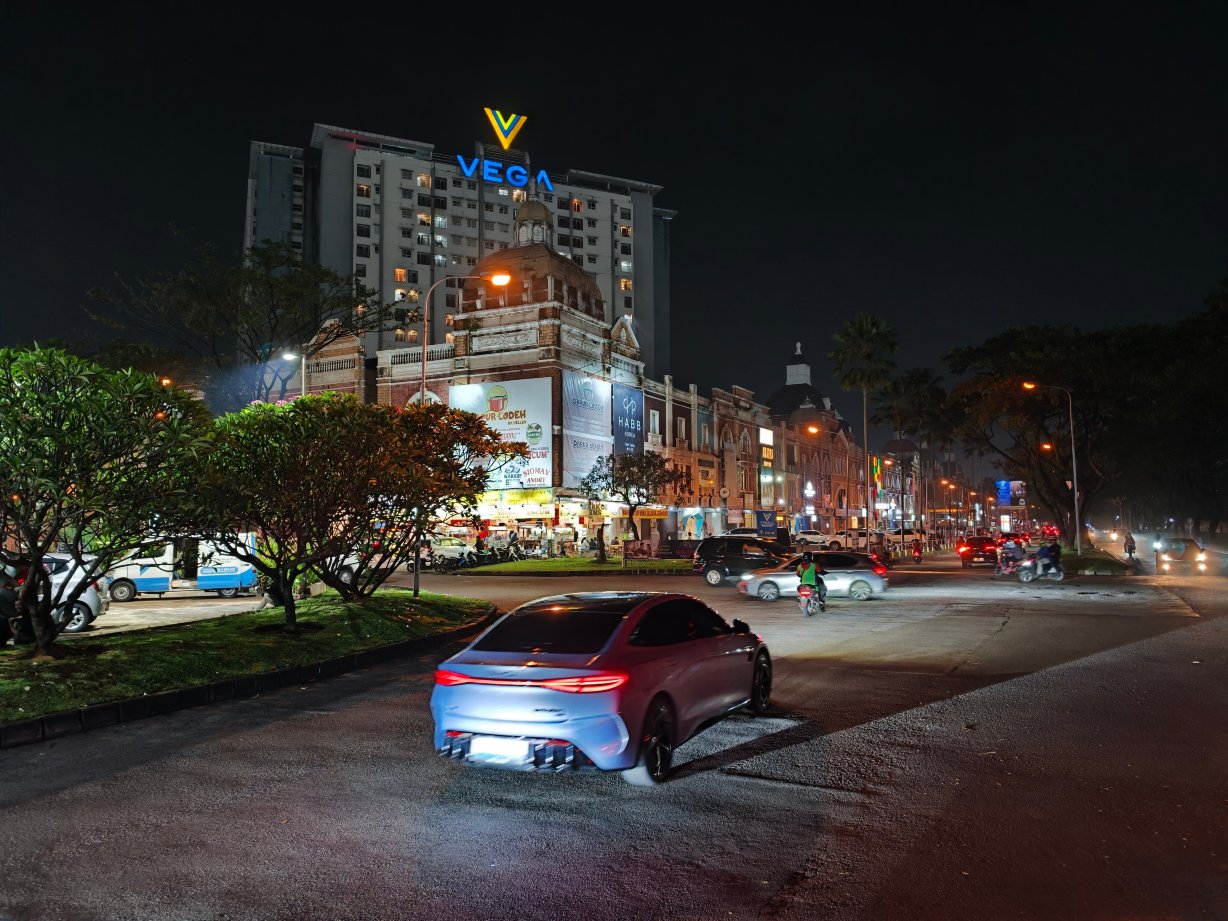 阿拉住宅游泳池景观开放式公寓酒店 - 近加丁塞尔彭-官方