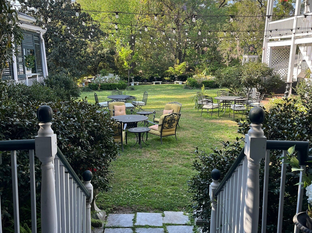 林登家庭旅馆主图