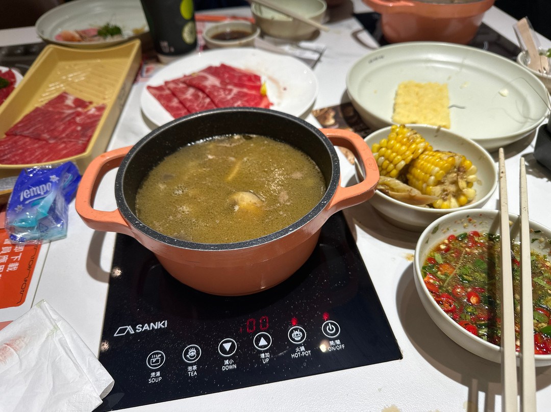 Yiding Taiwan Hot Pot