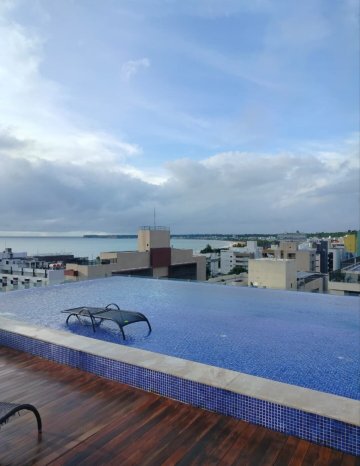 若昂佩索阿凯艺全套房酒店-旅行者