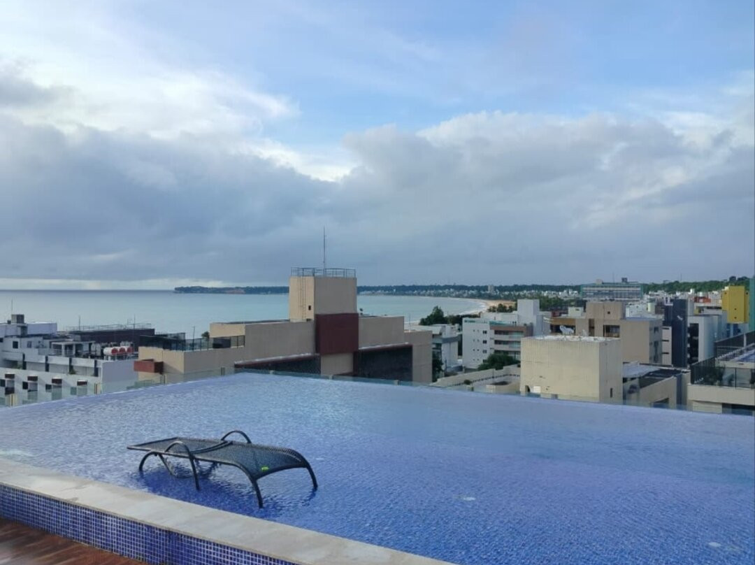 若昂佩索阿凯艺全套房酒店主图