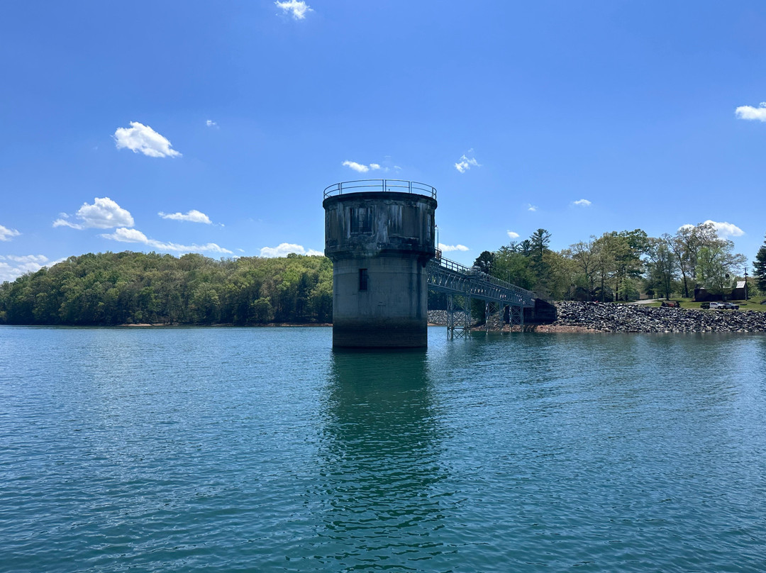 Blue Ridge Boat Rentals-Morganton必去景点