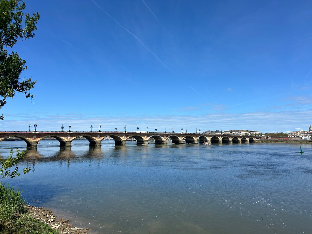 Pont de Pierre-波尔多必去景点