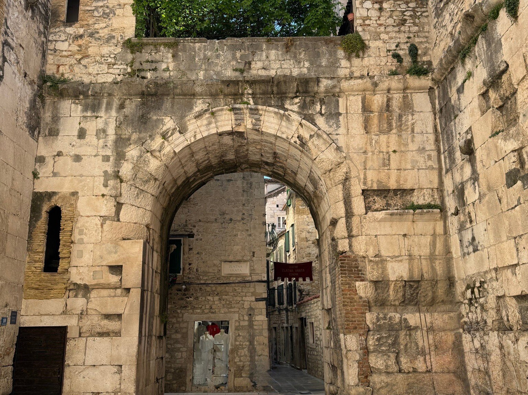 Private Driver Guide Croatia-Solin必去景点