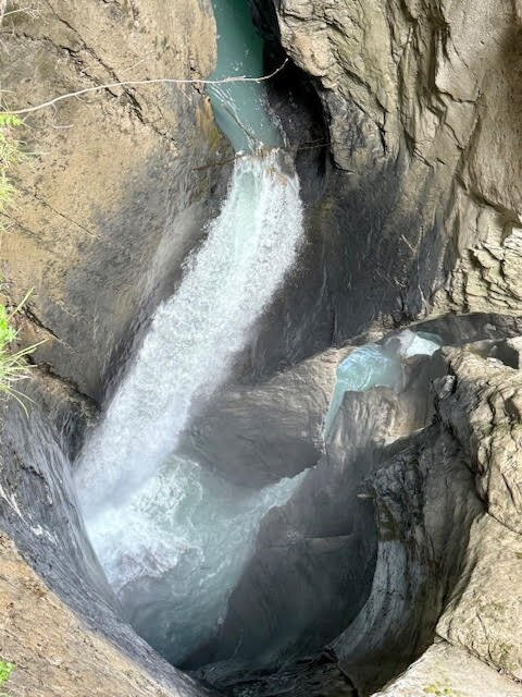Trummelbach Falls-劳特布龙嫩必去景点