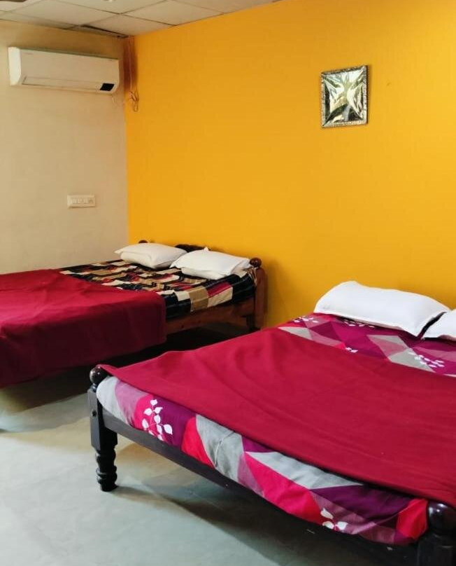 Aryas comforts Sri Rangapattana