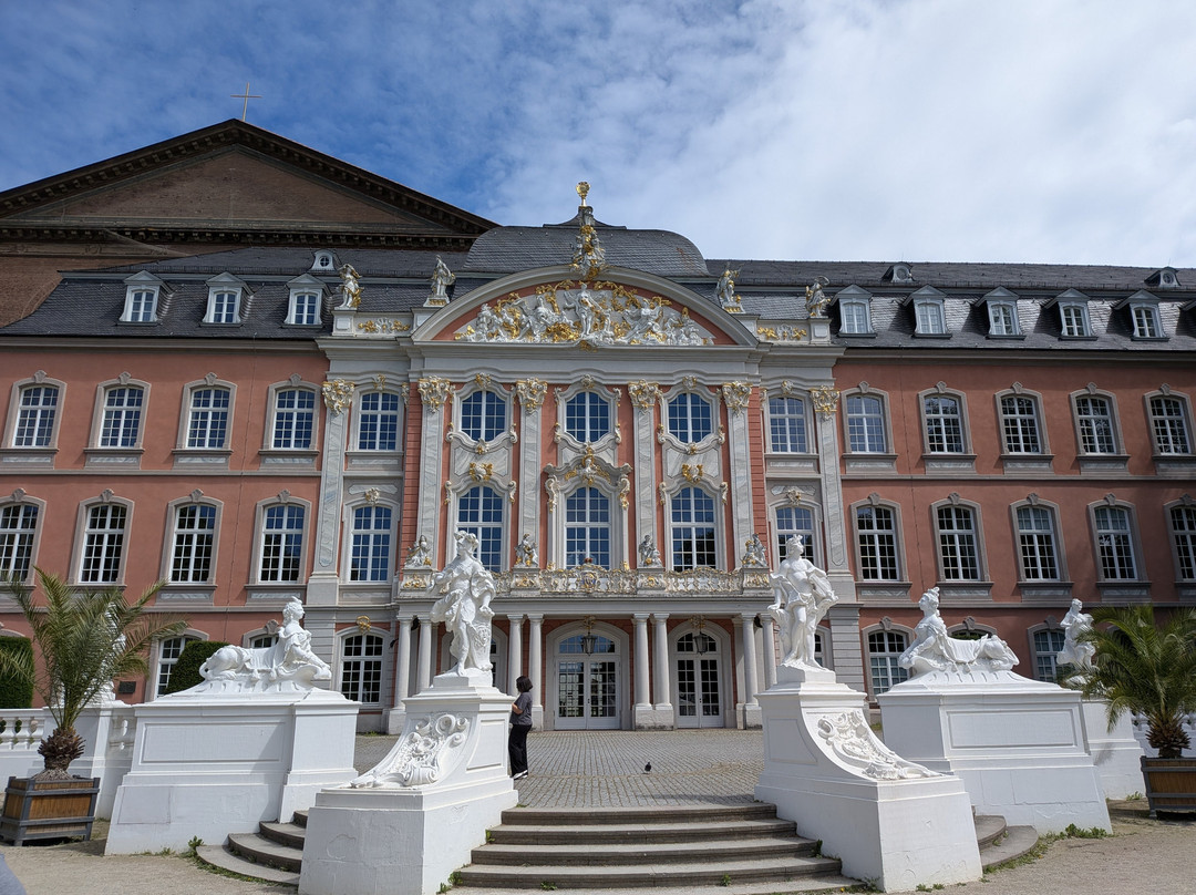 Kurfürstliches Palais-特里尔必去景点