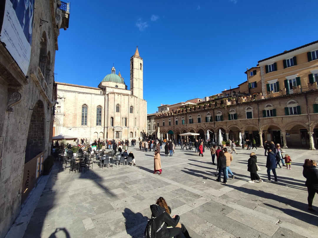 Piazza del Popolo-阿斯科利皮切诺必去景点