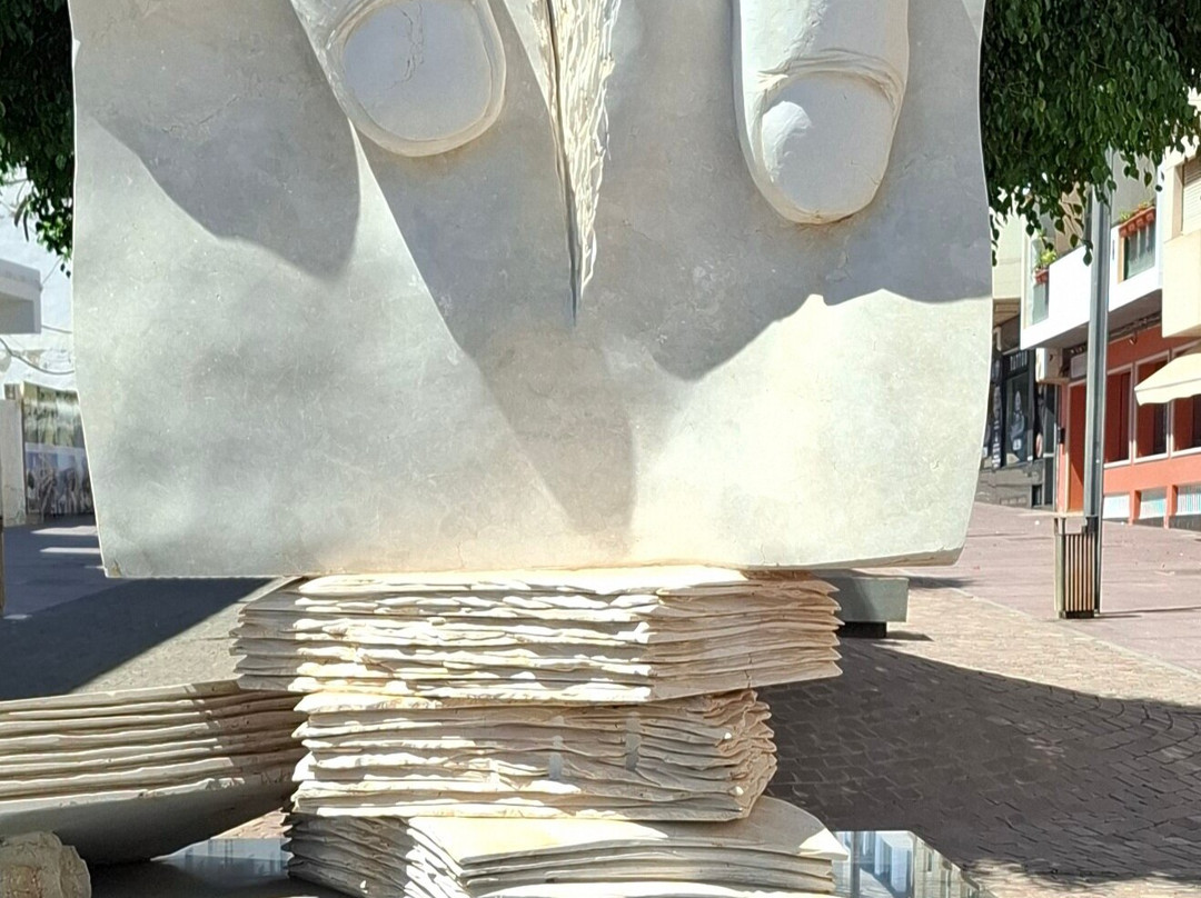 Libros Y Dedos-Puerto del Rosario必去景点