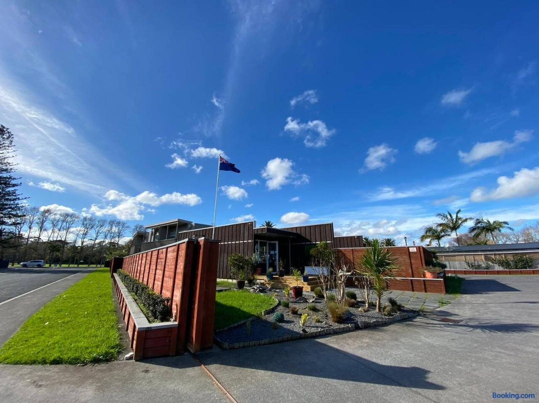 Parakai Springs Motel