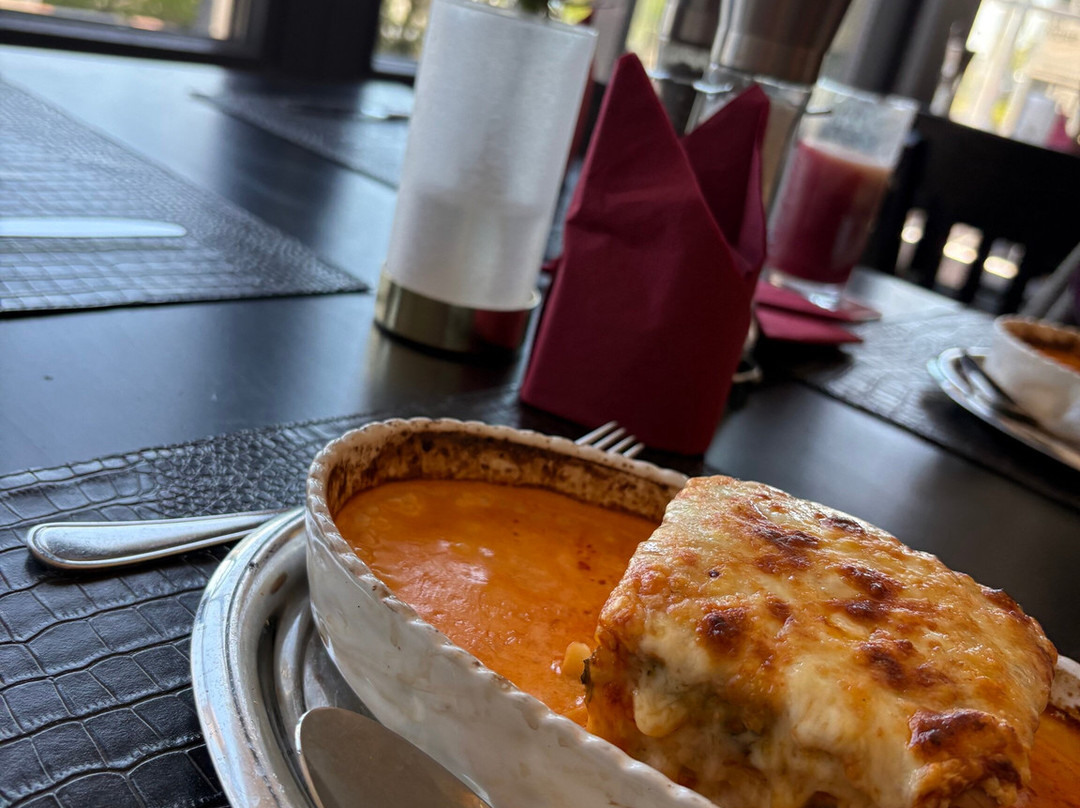 Vista Mare Café & Restaurant