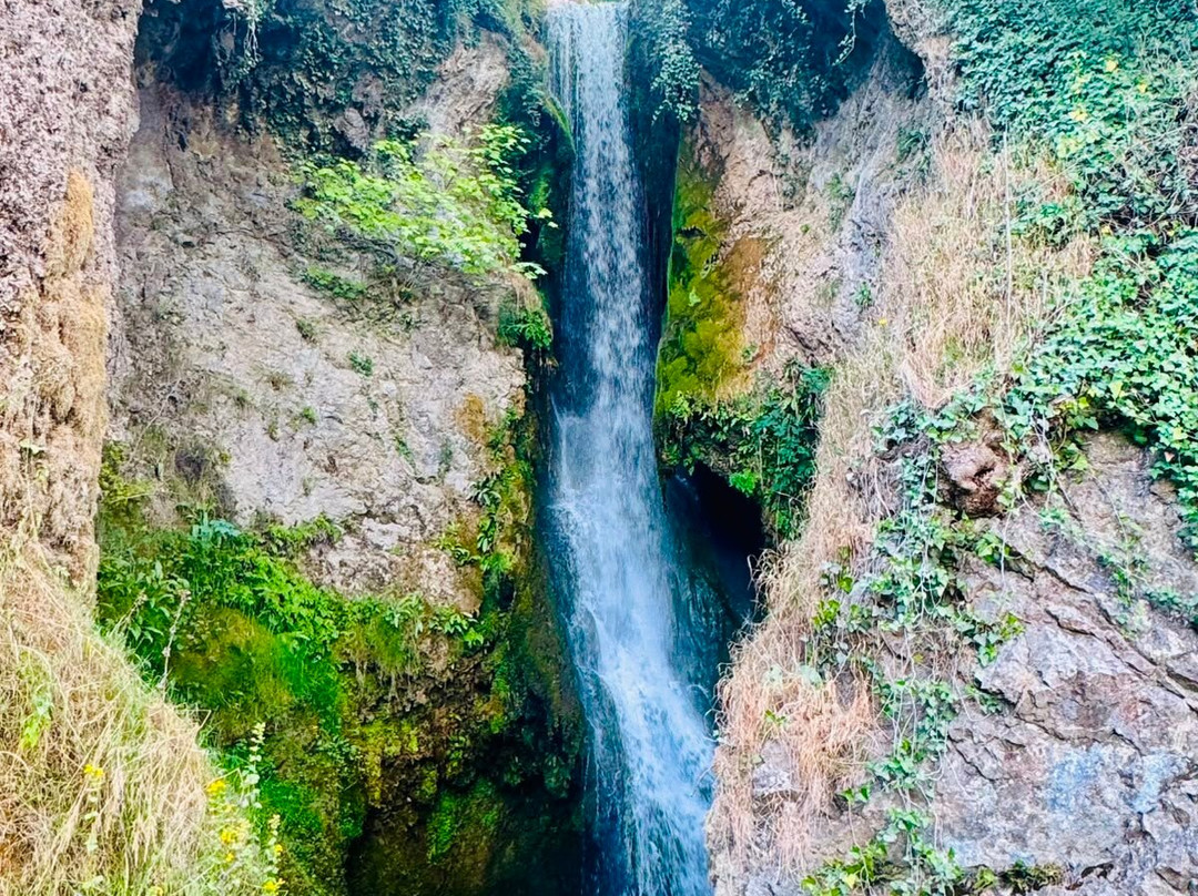 Dyserth Waterfall-Dyserth必去景点