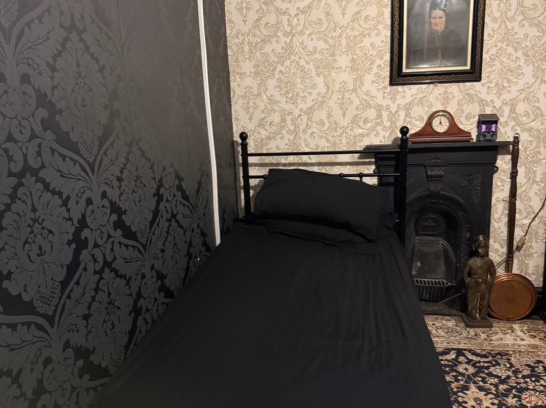 Hanbury Arms Haunted Hotel & Museum-Pontypool必去景点