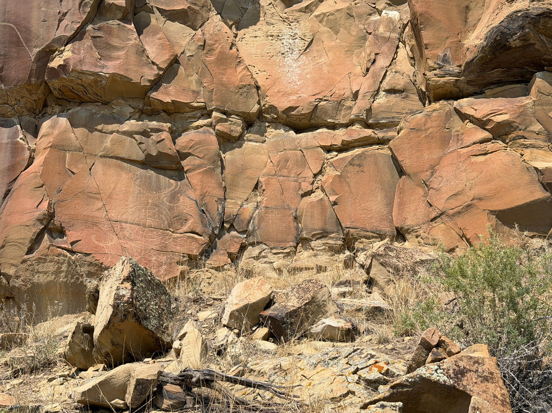 Legend Rock Petroglyph Site-瑟莫波利斯必去景点
