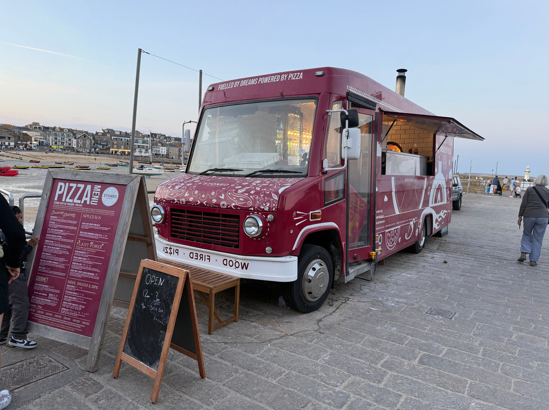 Stoned Pizza St Ives