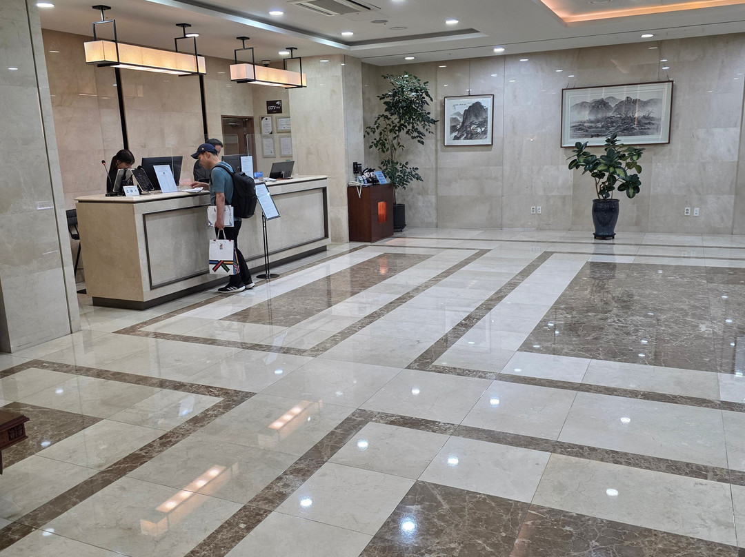 东大门峰会酒店主图
