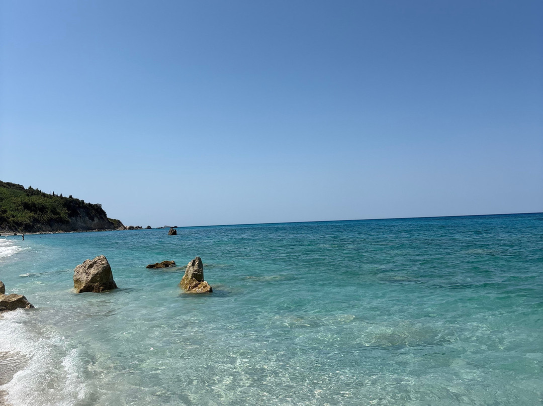 Avali Beach-Kalamitsi必去景点