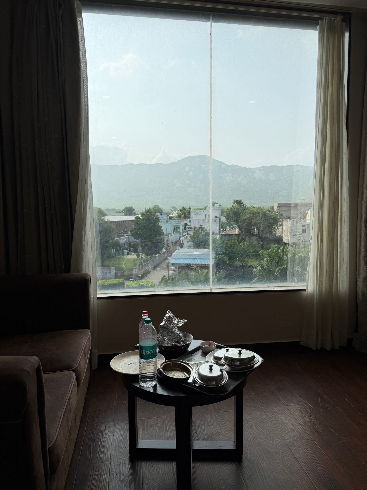阿杰梅尔齐妮亚大酒店-旅行者