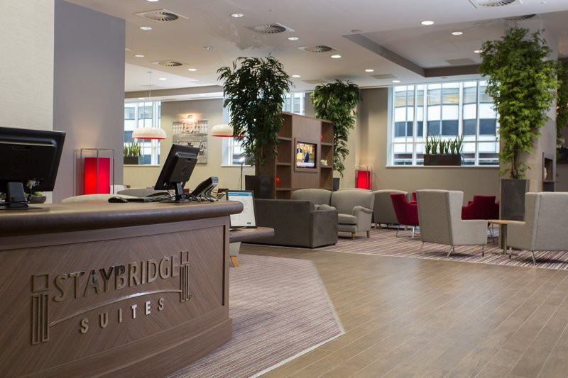 伯明翰Staybridge套房酒店